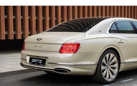 Bentley Flying Spur, 2020 год, 22 000 000 рублей, 12 фотография