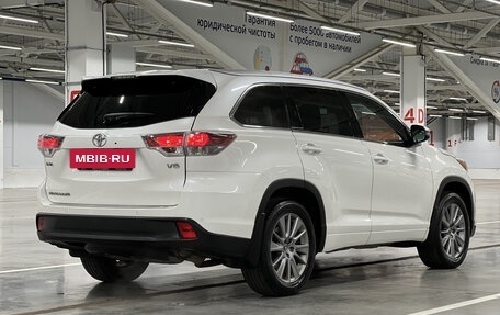 Toyota Highlander III, 2014 год, 2 599 000 рублей, 5 фотография