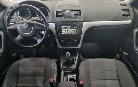 Skoda Yeti I рестайлинг, 2011 год, 850 000 рублей, 11 фотография
