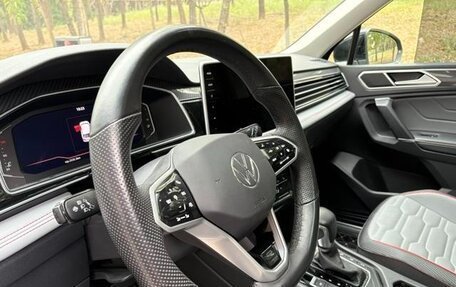Volkswagen Tiguan II, 2022 год, 2 400 011 рублей, 10 фотография