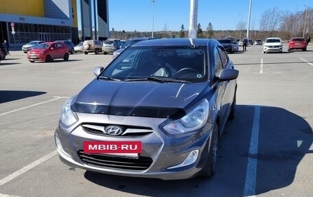 Hyundai Solaris II рестайлинг, 2011 год, 690 000 рублей, 4 фотография