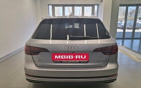 Audi A4, 2018 год, 3 150 000 рублей, 5 фотография