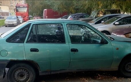 Daewoo Nexia I рестайлинг, 2001 год, 42 000 рублей, 2 фотография