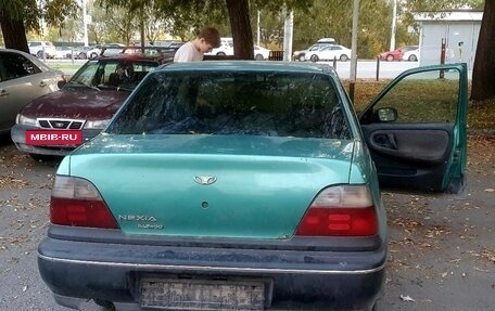 Daewoo Nexia I рестайлинг, 2001 год, 42 000 рублей, 3 фотография