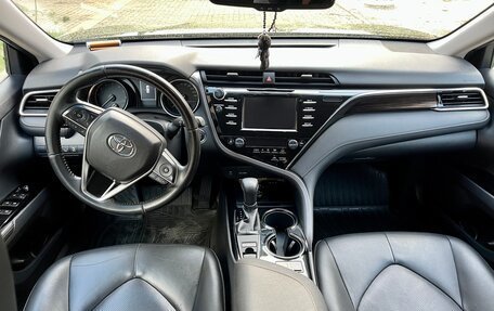 Toyota Camry, 2019 год, 2 599 000 рублей, 13 фотография