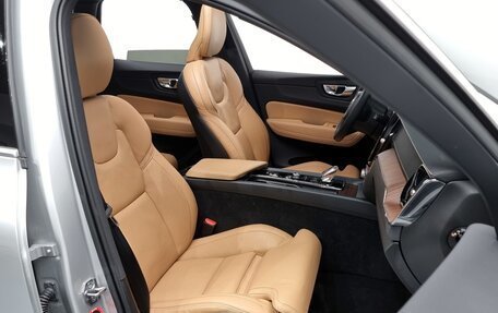 Volvo XC60 II, 2021 год, 4 320 000 рублей, 6 фотография