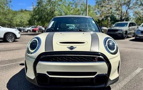 MINI Hatch, 2022 год, 3 890 000 рублей, 2 фотография