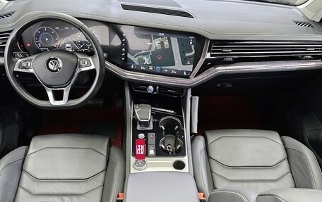 Volkswagen Touareg III, 2021 год, 4 300 013 рублей, 7 фотография