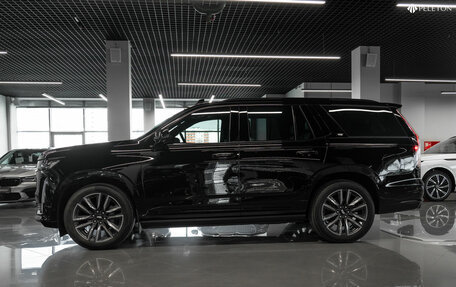 Cadillac Escalade V, 2022 год, 12 400 000 рублей, 9 фотография