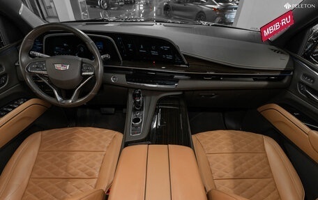 Cadillac Escalade V, 2022 год, 12 400 000 рублей, 11 фотография
