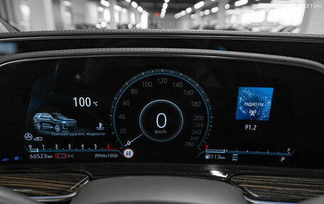 Cadillac Escalade V, 2022 год, 12 400 000 рублей, 15 фотография