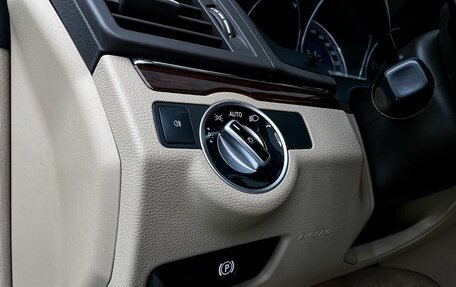 Mercedes-Benz E-Класс, 2012 год, 2 300 000 рублей, 13 фотография