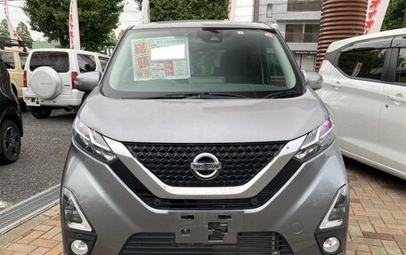 Nissan Dayz Roox I рестайлинг, 2020 год, 650 000 рублей, 2 фотография