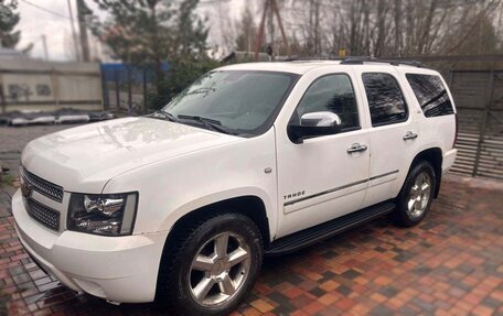 Chevrolet Tahoe III, 2012 год, 1 890 000 рублей, 4 фотография