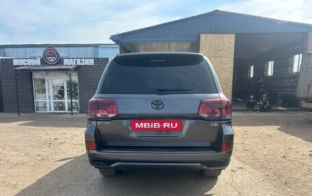 Toyota Land Cruiser 200, 2012 год, 3 850 000 рублей, 2 фотография