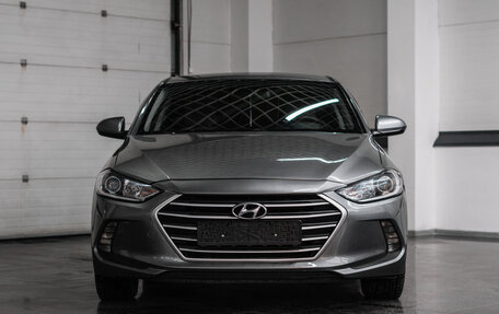 Hyundai Elantra VI рестайлинг, 2016 год, 1 040 000 рублей, 3 фотография
