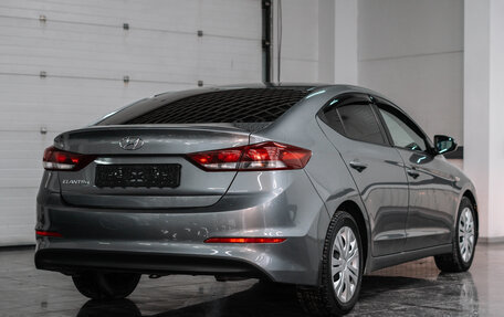 Hyundai Elantra VI рестайлинг, 2016 год, 1 040 000 рублей, 6 фотография