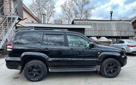 Toyota Land Cruiser Prado 120 рестайлинг, 2007 год, 2 087 000 рублей, 6 фотография