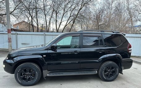 Toyota Land Cruiser Prado 120 рестайлинг, 2007 год, 2 087 000 рублей, 11 фотография
