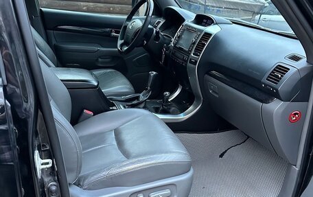 Toyota Land Cruiser Prado 120 рестайлинг, 2007 год, 2 087 000 рублей, 14 фотография