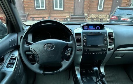 Toyota Land Cruiser Prado 120 рестайлинг, 2007 год, 2 087 000 рублей, 15 фотография