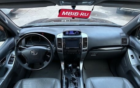 Toyota Land Cruiser Prado 120 рестайлинг, 2007 год, 2 087 000 рублей, 16 фотография