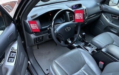 Toyota Land Cruiser Prado 120 рестайлинг, 2007 год, 2 087 000 рублей, 12 фотография