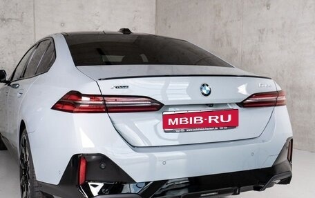 BMW 5 серия, 2025 год, 12 600 000 рублей, 4 фотография
