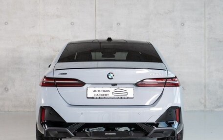 BMW 5 серия, 2025 год, 12 600 000 рублей, 9 фотография