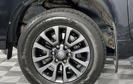 Toyota Land Cruiser Prado 150 рестайлинг 2, 2013 год, 3 689 000 рублей, 10 фотография