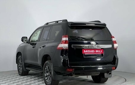 Toyota Land Cruiser Prado 150 рестайлинг 2, 2013 год, 3 689 000 рублей, 7 фотография