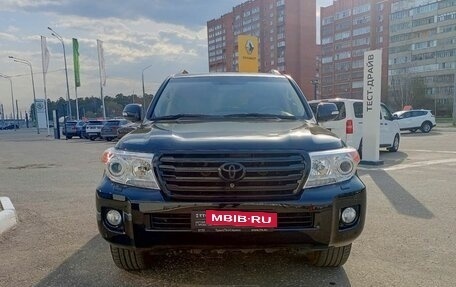 Toyota Land Cruiser 200, 2012 год, 3 050 000 рублей, 2 фотография
