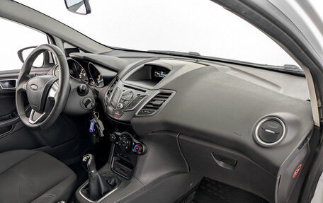 Ford Fiesta, 2016 год, 800 000 рублей, 11 фотография