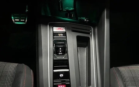 Volkswagen Golf GTI, 2022 год, 2 320 000 рублей, 6 фотография