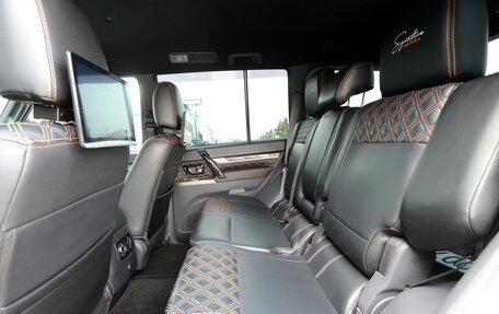 Mitsubishi Pajero IV, 2020 год, 4 400 000 рублей, 10 фотография