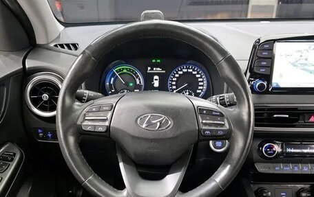 Hyundai Kona I, 2021 год, 2 100 000 рублей, 8 фотография