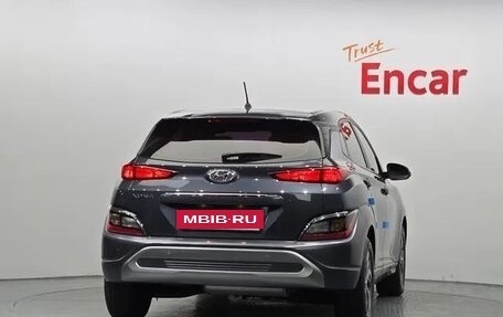 Hyundai Kona I, 2021 год, 2 100 000 рублей, 4 фотография