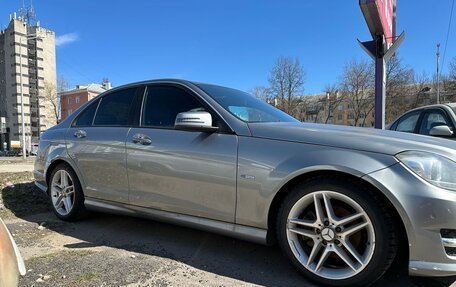 Mercedes-Benz C-Класс, 2011 год, 720 000 рублей, 9 фотография