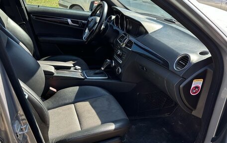 Mercedes-Benz C-Класс, 2011 год, 720 000 рублей, 11 фотография