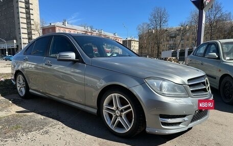 Mercedes-Benz C-Класс, 2011 год, 720 000 рублей, 3 фотография