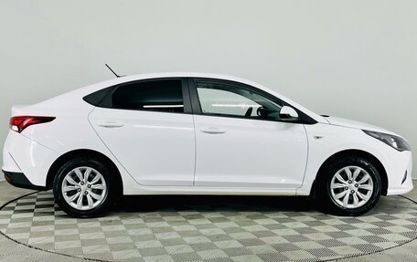 Hyundai Solaris II рестайлинг, 2021 год, 1 690 000 рублей, 5 фотография