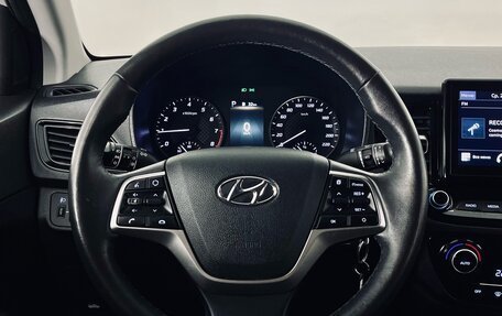 Hyundai Solaris II рестайлинг, 2021 год, 1 690 000 рублей, 11 фотография