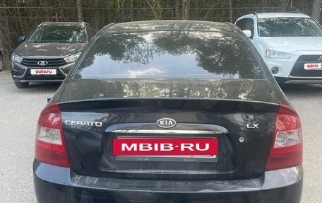KIA Cerato I, 2005 год, 375 000 рублей, 3 фотография