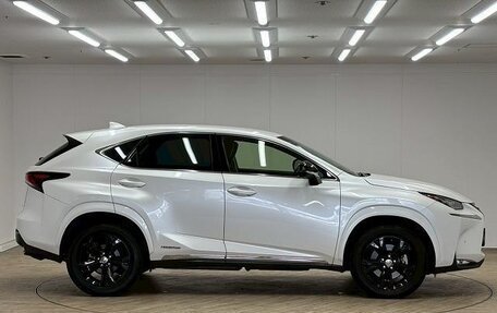 Lexus NX I, 2017 год, 4 200 000 рублей, 8 фотография