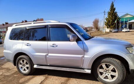 Mitsubishi Pajero IV, 2007 год, 1 490 000 рублей, 3 фотография