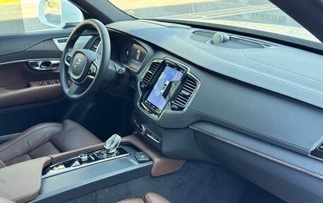 Volvo XC90 II рестайлинг, 2022 год, 5 270 000 рублей, 14 фотография