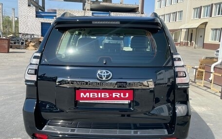 Toyota Land Cruiser Prado 150 рестайлинг 2, 2020 год, 7 200 000 рублей, 4 фотография