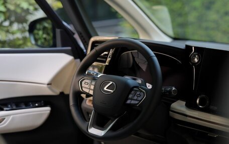 Lexus LM, 2025 год, 17 950 000 рублей, 16 фотография