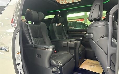 Toyota Alphard III, 2020 год, 9 280 000 рублей, 17 фотография