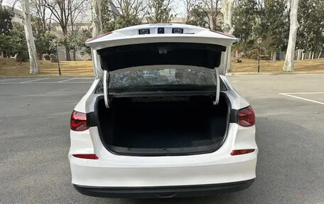 Chevrolet Cruze II, 2022 год, 1 200 000 рублей, 9 фотография